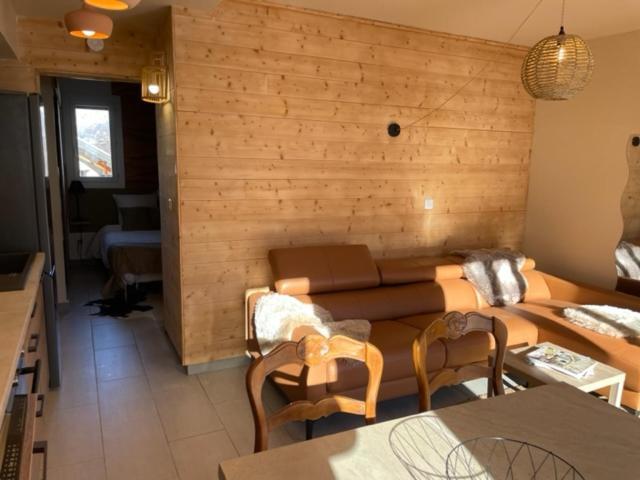 Ferienwohnung Le Logis De Bamby Ancelle Exterior foto